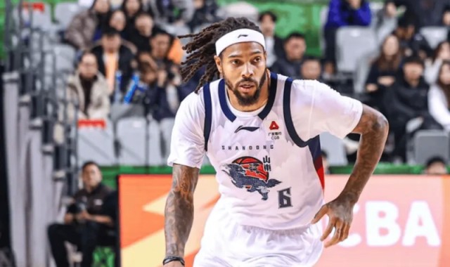 九游娱乐-珀塞尔全场投篮15中11，罚球15中13得到38分2篮板4助攻1抢断